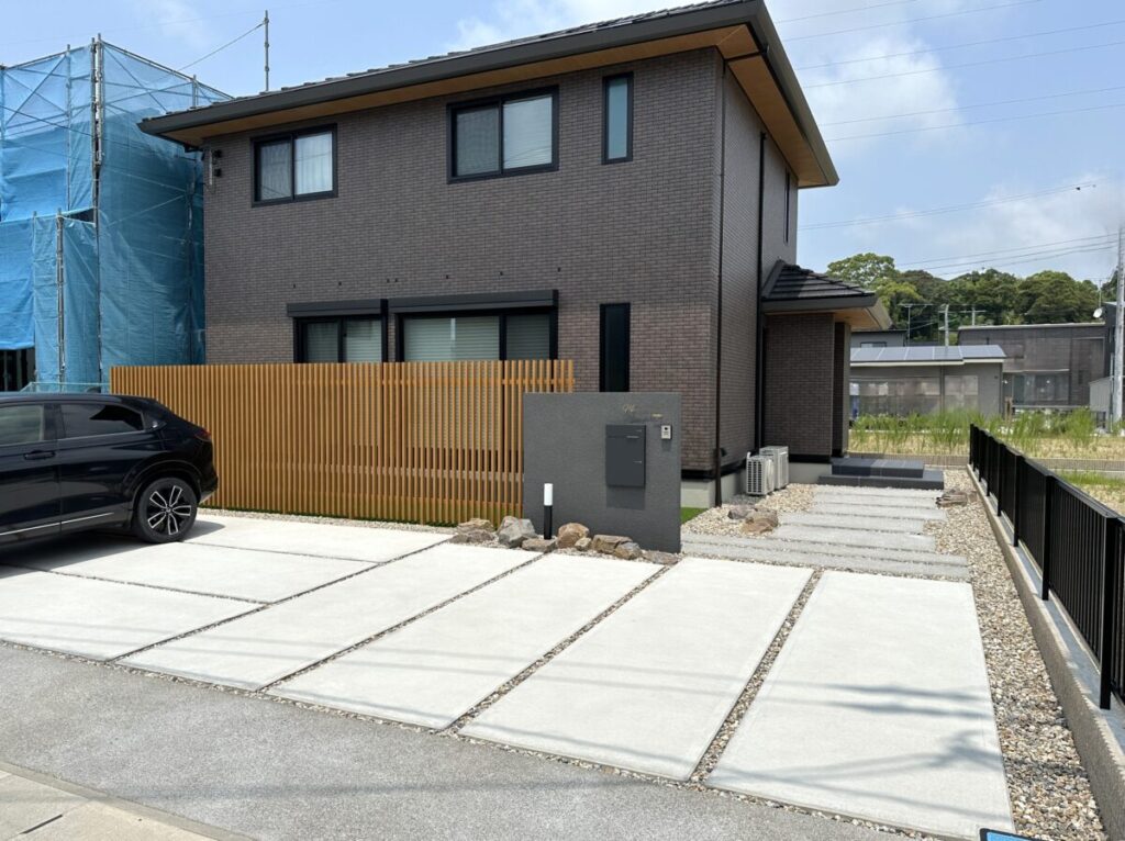 植栽のないの和モダンを実現