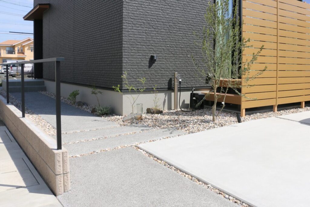 矢作砂利とBウッド デコⅡ雰囲気